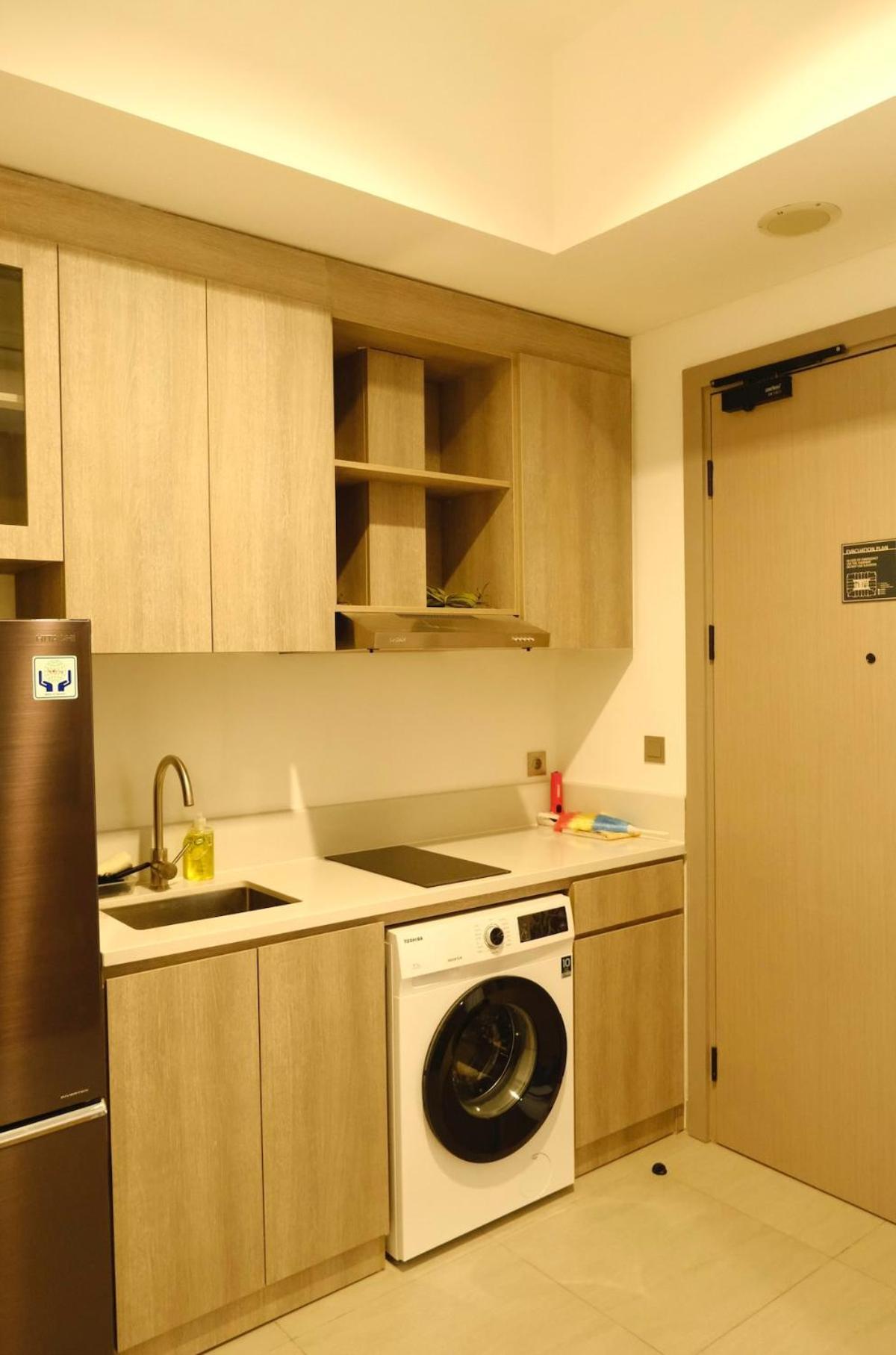 1br Near Mrt Station *